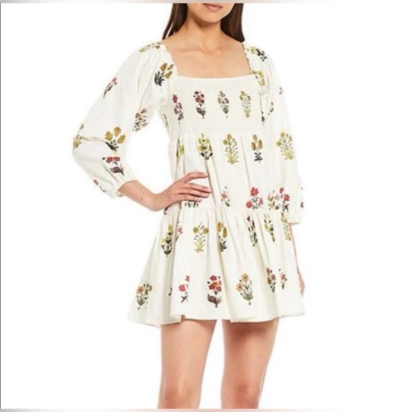 Sachin + Babi Dresses & Skirts - Sachin + Babi x Dillards Floral Long or possibly quarter Sleeve Dress